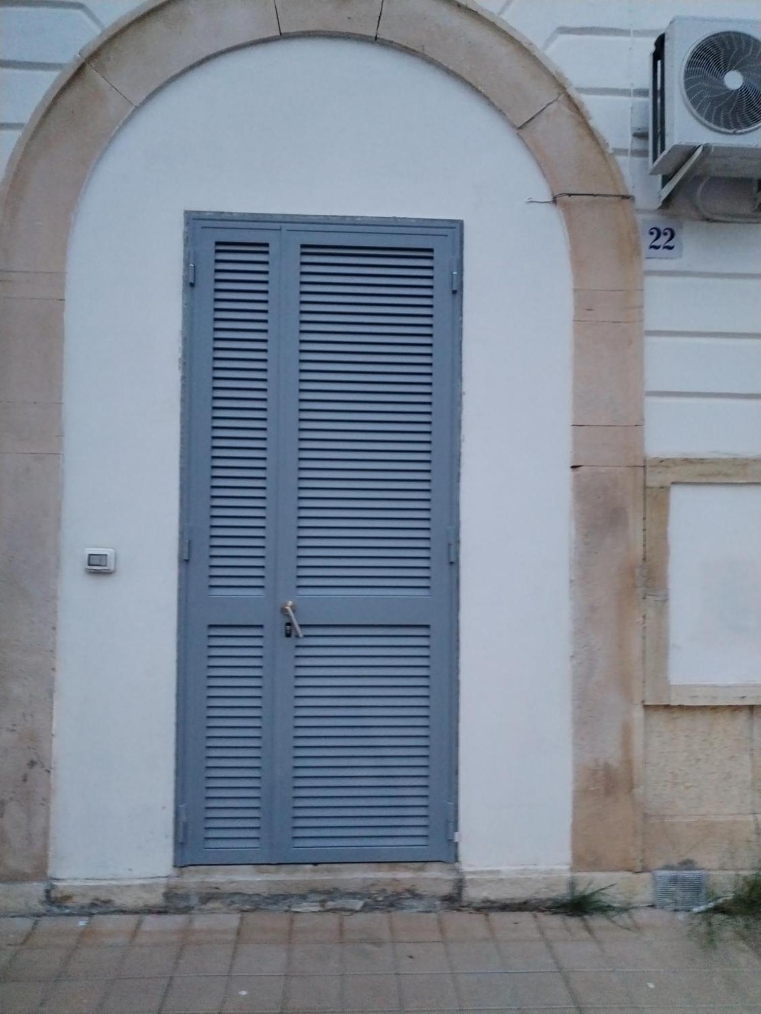 Al Mare 22 Hotel Bari Exterior photo